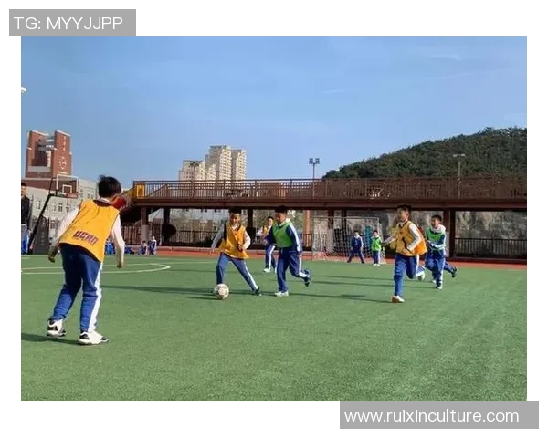 深圳青少年足球明星崛起助力校园体育发展与青少年成长新机遇