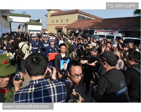 南充籍足球明星刘的成长之路与职业生涯的辉煌成就解析