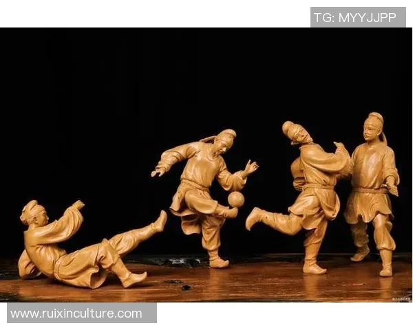 古代足球的起源与演变探秘从蹴鞠到现代足球的历史之旅