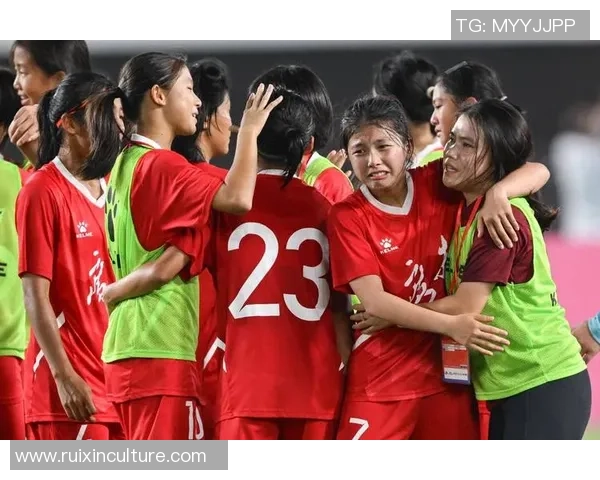 全运会特别报道：武汉足球队奋勇拼搏逆袭之路的精彩瞬间与感人故事